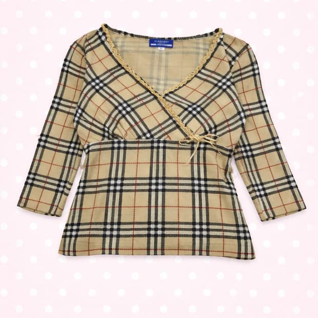 버버리 블루라벨 노바 체크 브이넥 슬리브