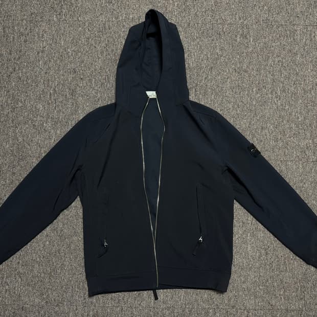 스톤아일랜드 소프트쉘