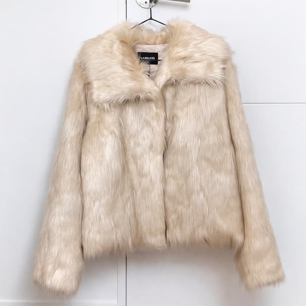 레이블리스 퍼자켓 faux far jacket