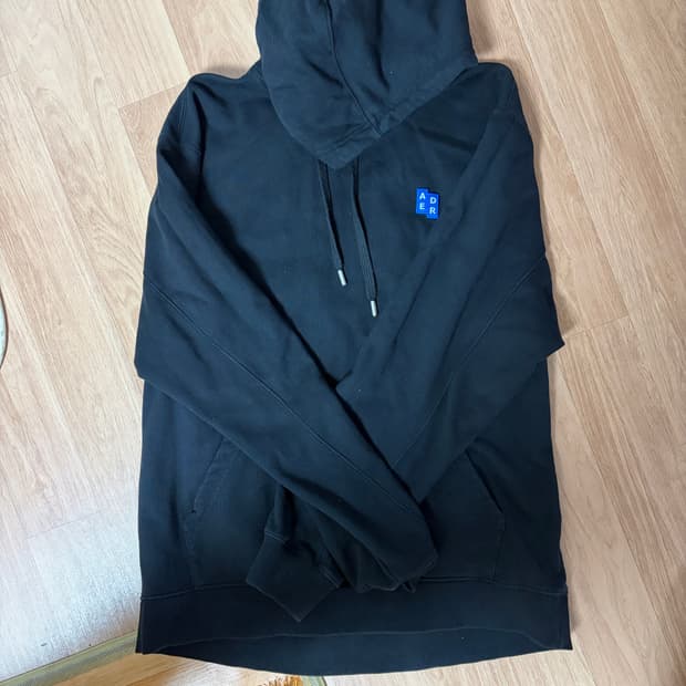 (L)아더에러 시그니피컨트 블랙 후드티