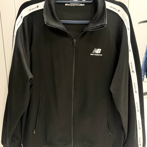 뉴발란스 트랙탑