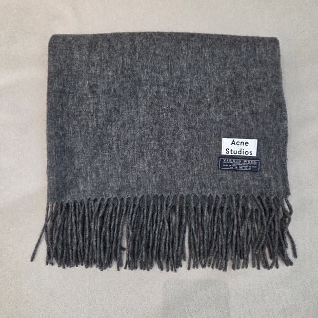 아크네스튜디오 울 머플러 스카프