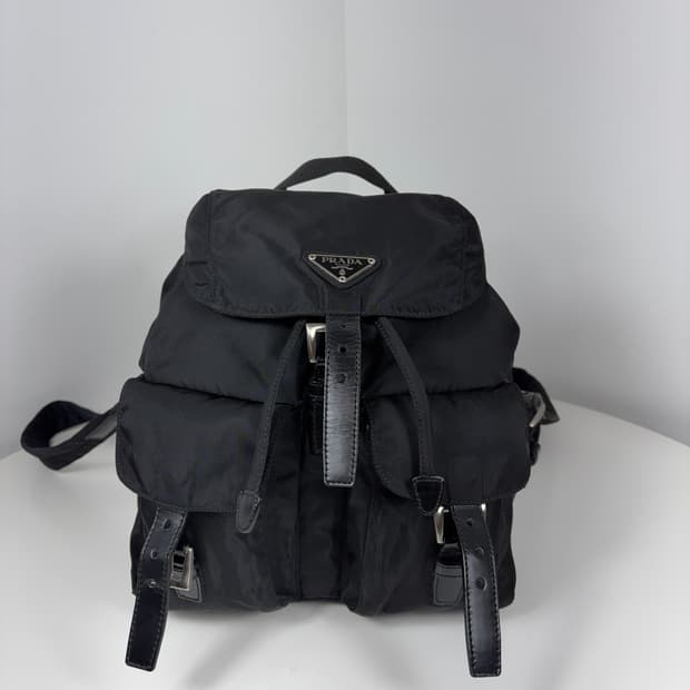 프라다 나일론 투포켓 스몰 백팩
