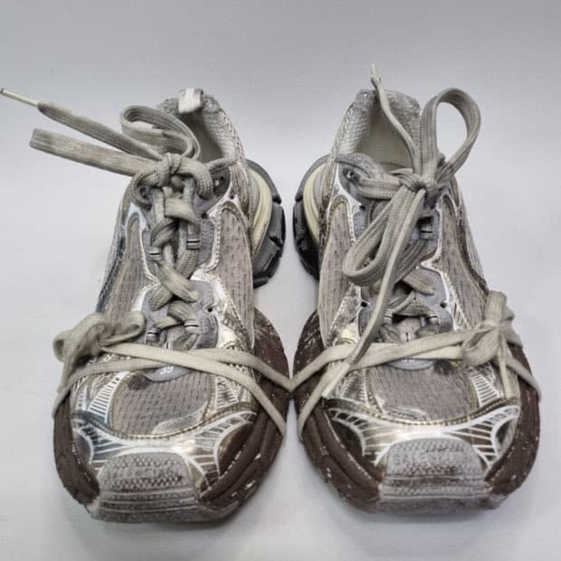 발렌시아가 3xl 원아웃 에그쉘