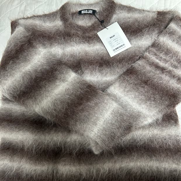 매그제이 니트 새상품