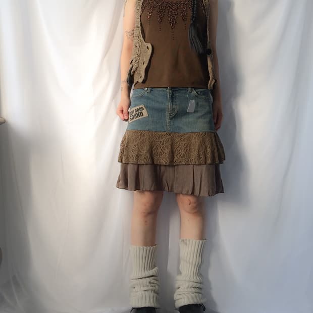 Beads neck line point sleeveless