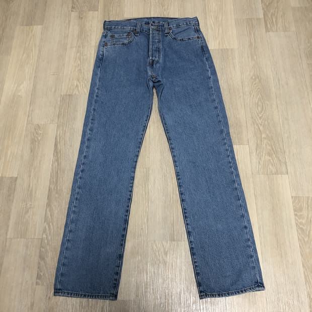 (30) 리바이스 501 스트레이트핏 연청 소프트 워시드 데님