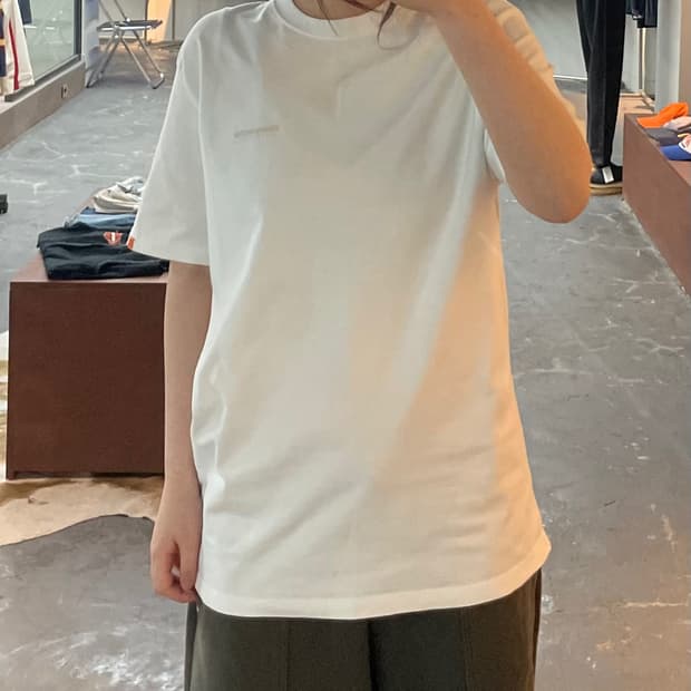 디스이즈네버댓 인터네셔널 로고 반팔 H2885