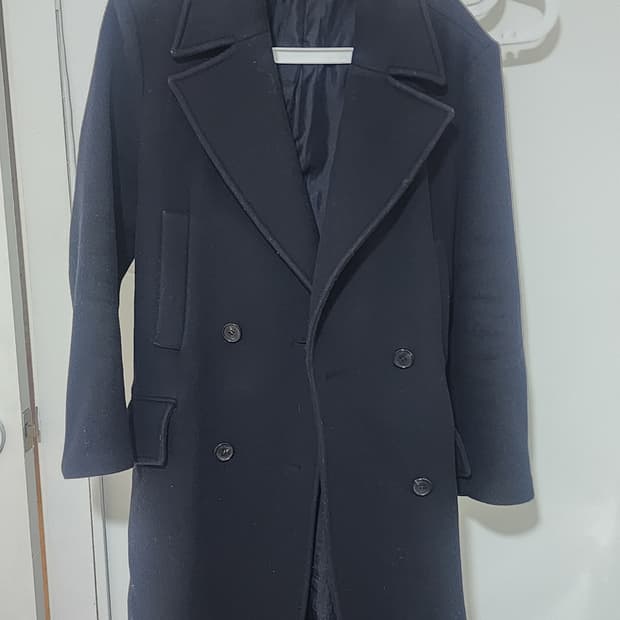 톰보이 블랙 코트