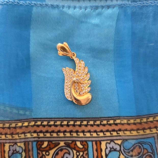 Cubic Swan vintage 펜던트 뱃지 핀