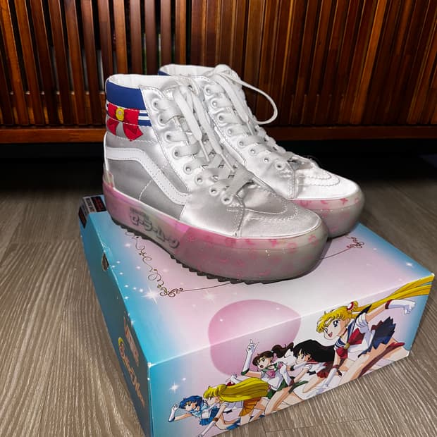 반스 세일러문 하이탑 스니커즈 화이트 핑크(1회착용)