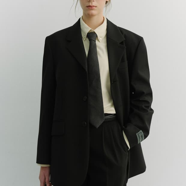 던스트 UNISEX 3 BUTTON CASHMERE JACKET 팝니다.