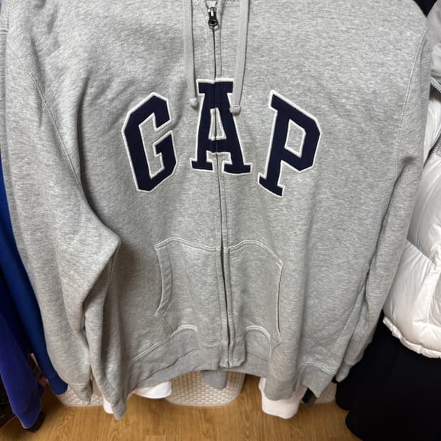 갭 후드집업