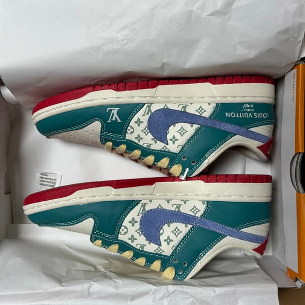 나이키 덩크 LV 콜라보