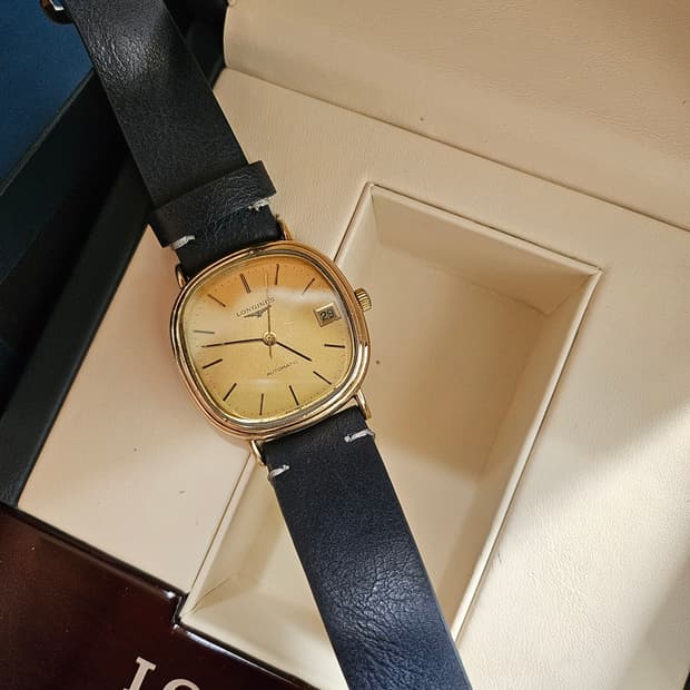 론진 오토 빈티지 시계