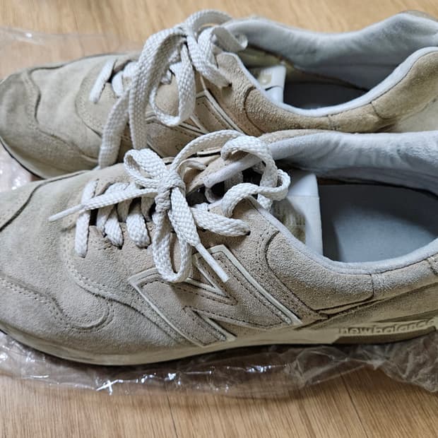 뉴발란스 1400 베이지 260 사이즈