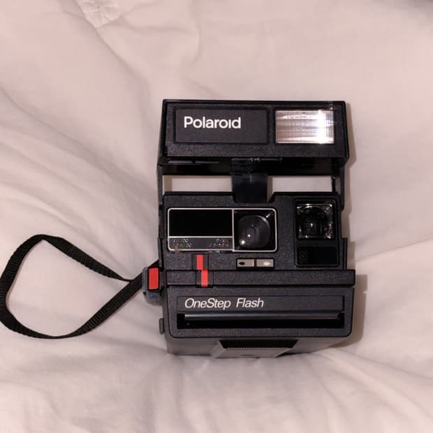 Polaroid 폴라로이드 600 원스텝 플래시 즉석카메라