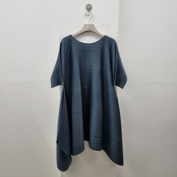 PLEATS PLEASE 플리츠플리즈