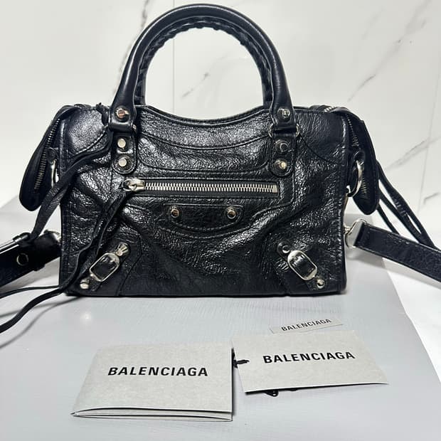 [SA급 정품] 발렌시아가 시티 모터백 미니 블랙