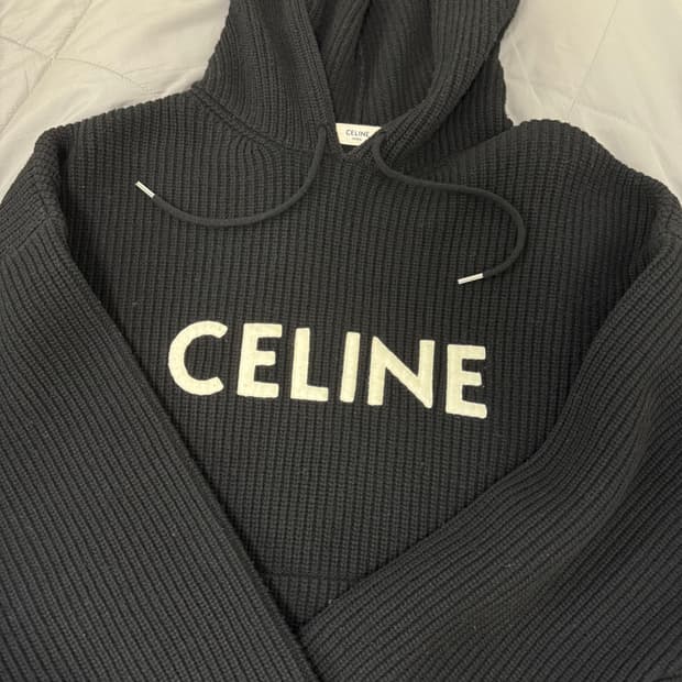 셀린느 립드 울 후드 스웨터(매장판)