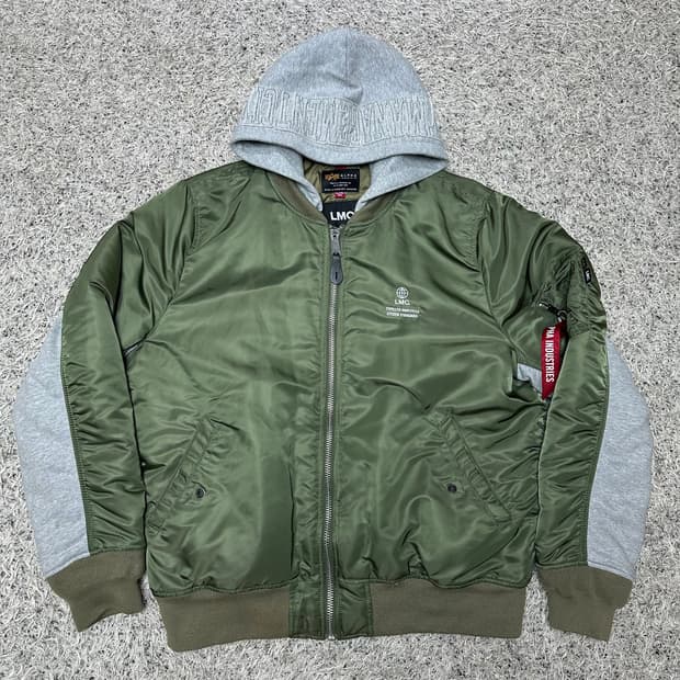 LMC X 알파인더스트리 MA-1 항공점퍼