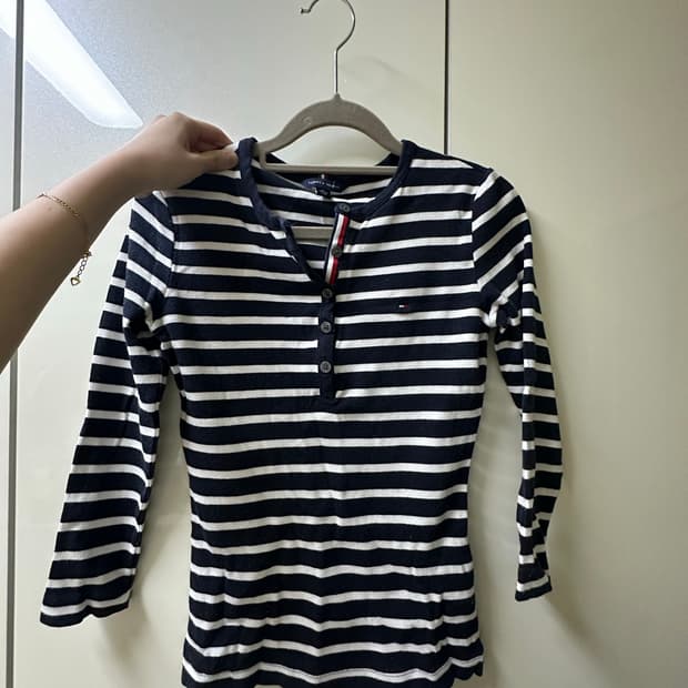 타미힐피거 긴팔디셔츠