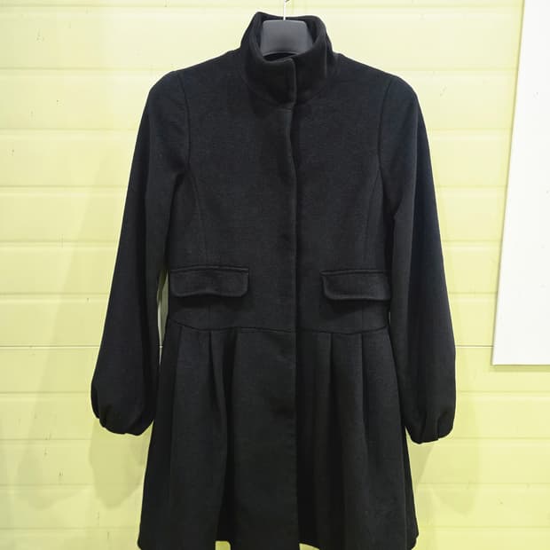 Theory 블랙 플레어핏 여성 코트