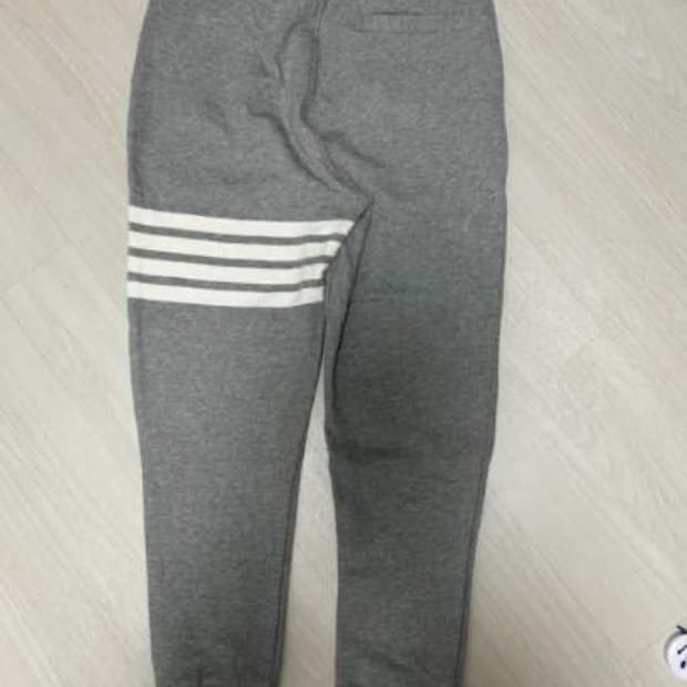 톰브라운 면바지