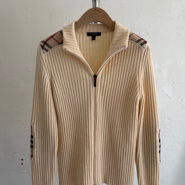 버버리 아이보리 노바체크 패치 니트 집업