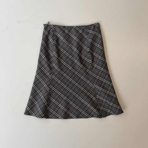 Burberry 버버리 미디스커트 36