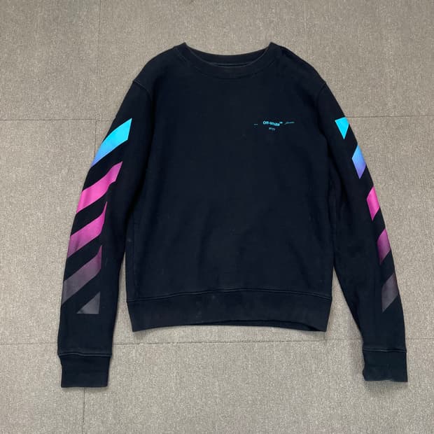 off white 오프화이트 맨투맨 