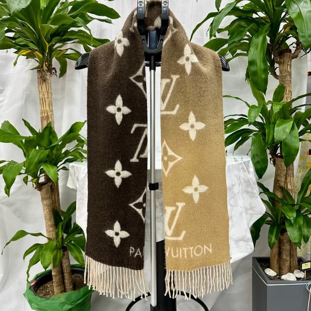 루이비통 레이캬비크 그라디언트 머플러