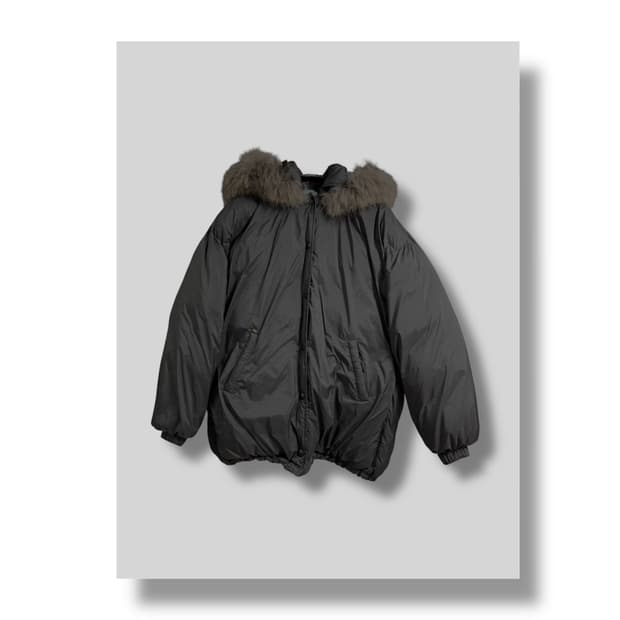 pale jade) 오버핏 라쿤 패딩 코트 [블랙]