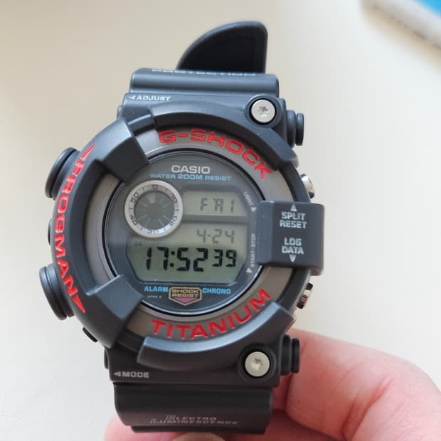 지샥 G-SHOCK 프로그맨 DW-8200 정번