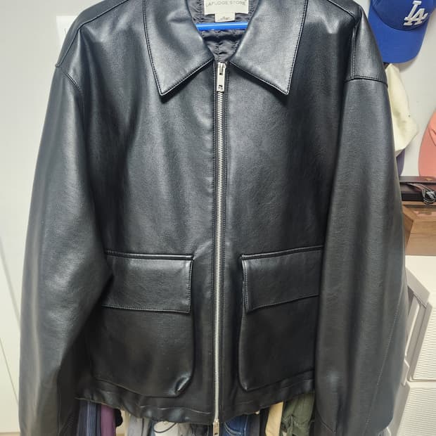라퍼지스토어 레더자켓 팝니다 L
