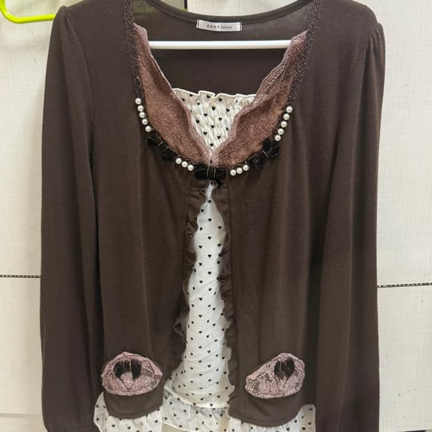 엑시즈팜 대대장 초코 리본 진주 땡땡이 슬리브 탑 라떼갸루 히메카지