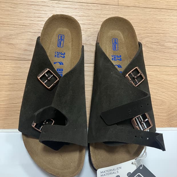 버켄스탁 취리히 모카 240 팝니다 새제품