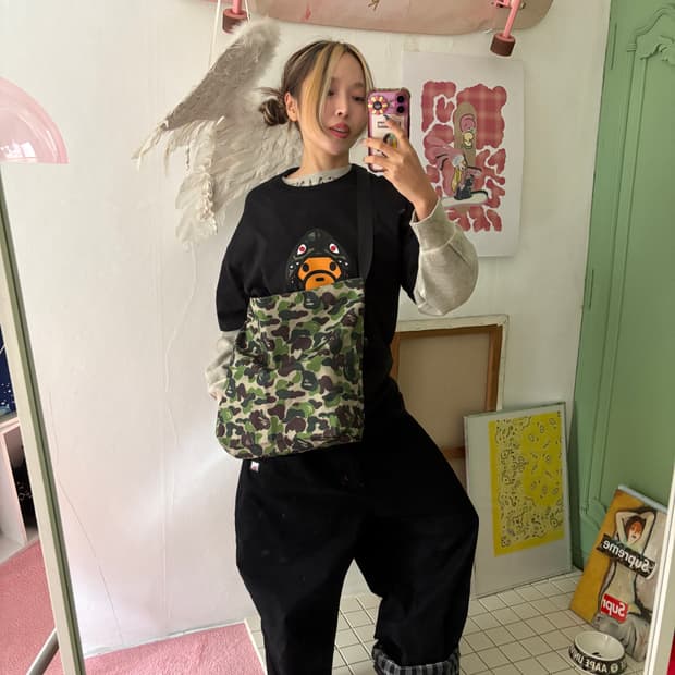 베이프 빅숄더 백