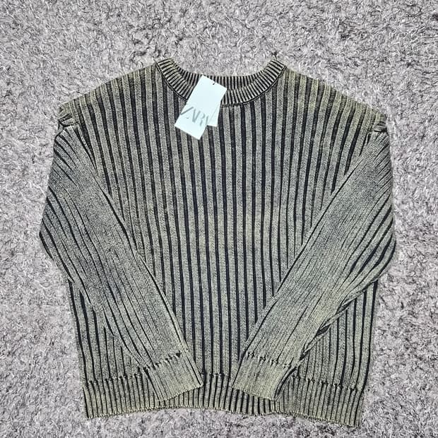 (새상품)자라 크롭 니트