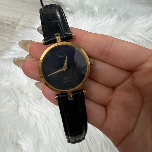 구찌 쉐리라인 시계