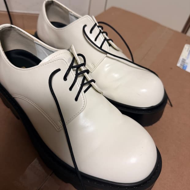 22년 위더로드 스완 4홀 더비슈즈 260mm 새상품