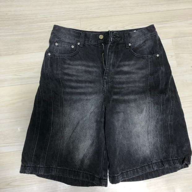 인템포무드 버뮤다 팬츠