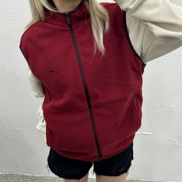 나이키 리버시블 와인 후리스 베스트