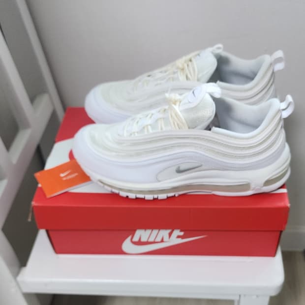 나이키 에어맥스97 화이트
