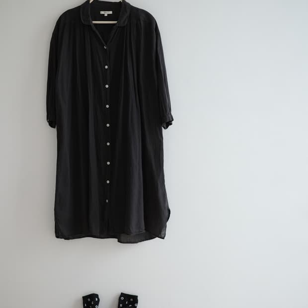 studio CLIP
• 블랙 아사 코튼 셔츠 롱 원피스