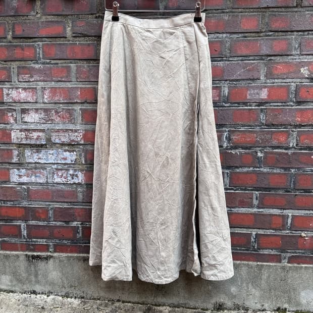 크리스찬 디올 스웨이드 레더 스커트