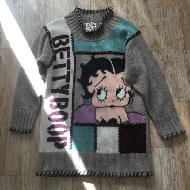 Betty Boop knit dress