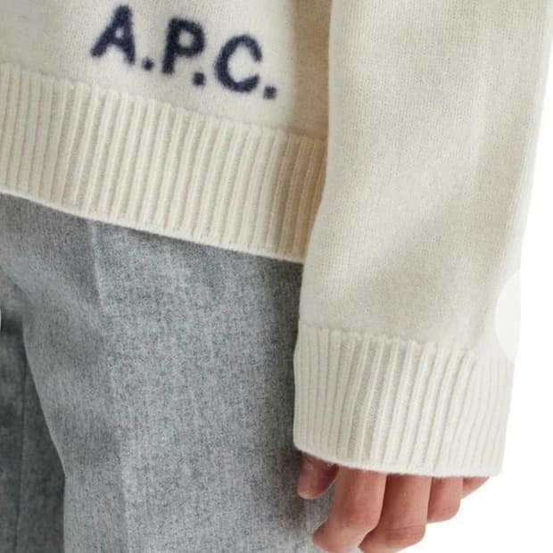 A.P.C. 아페쎄 로고 니트 새제품