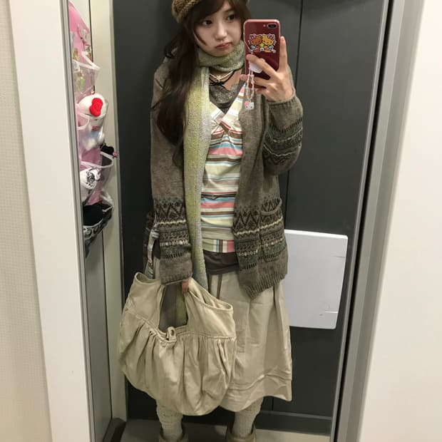 히피 모리 하구미 베이지 브라운 코디세트