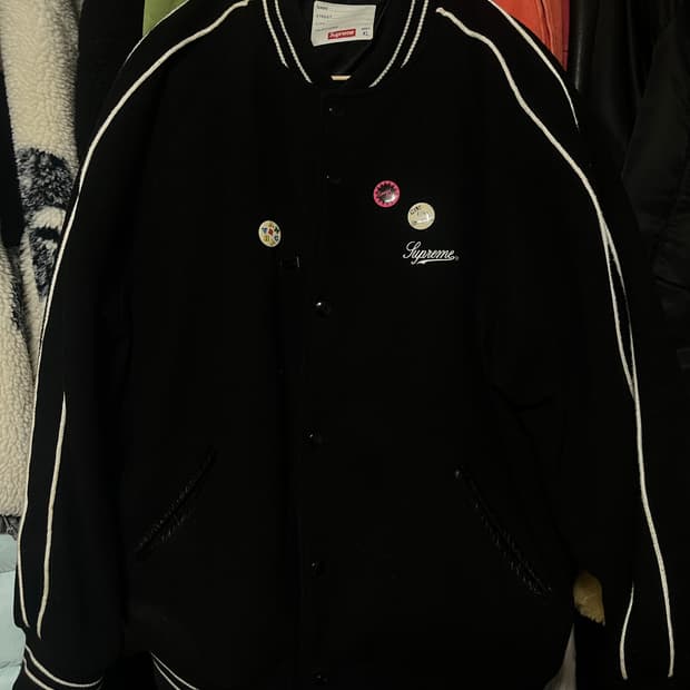 슈프림 제이미 바시티xl